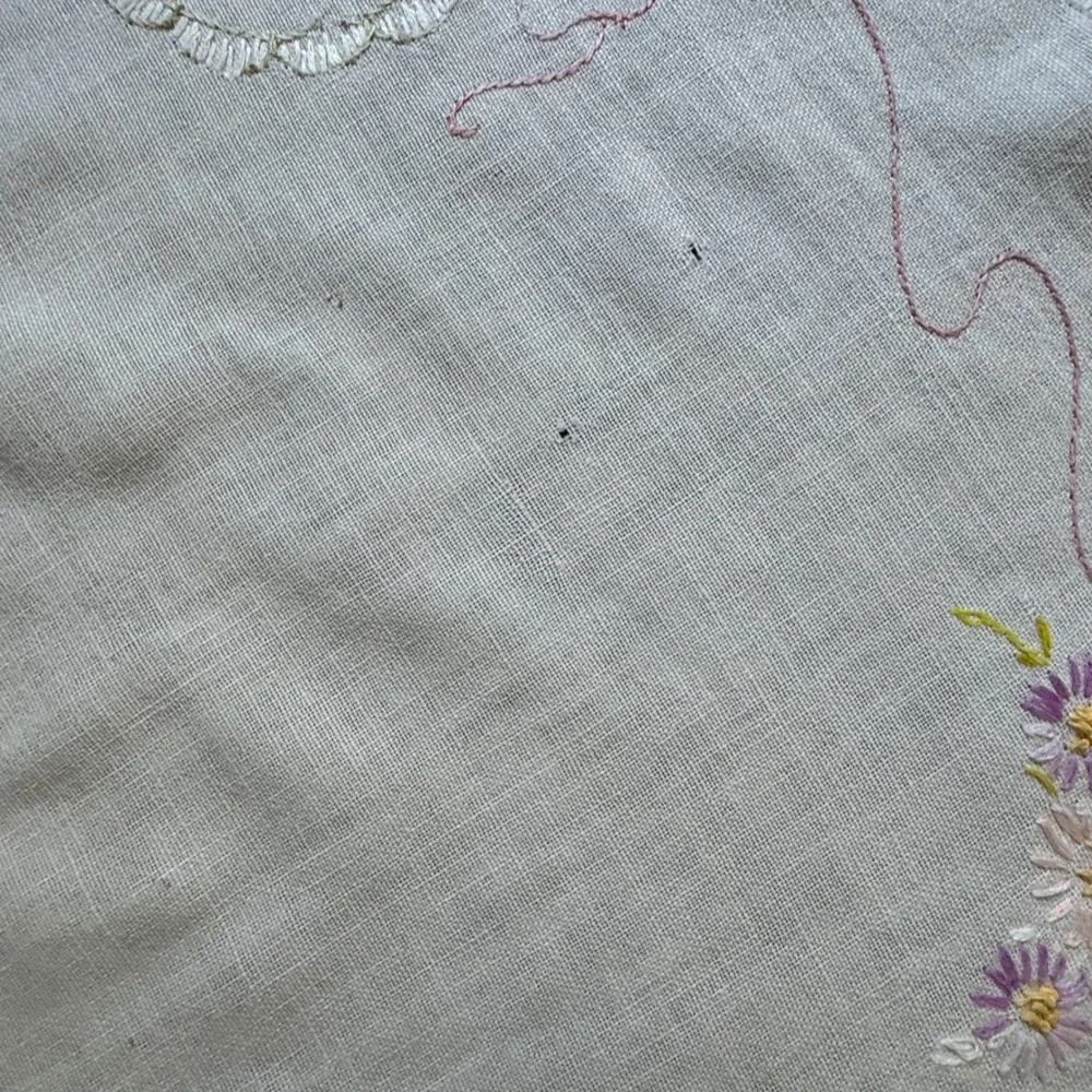 Vintage Embroidered Linen Southern Belle Table Scarf and Purple Crochet Doily